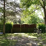 1 Apartment